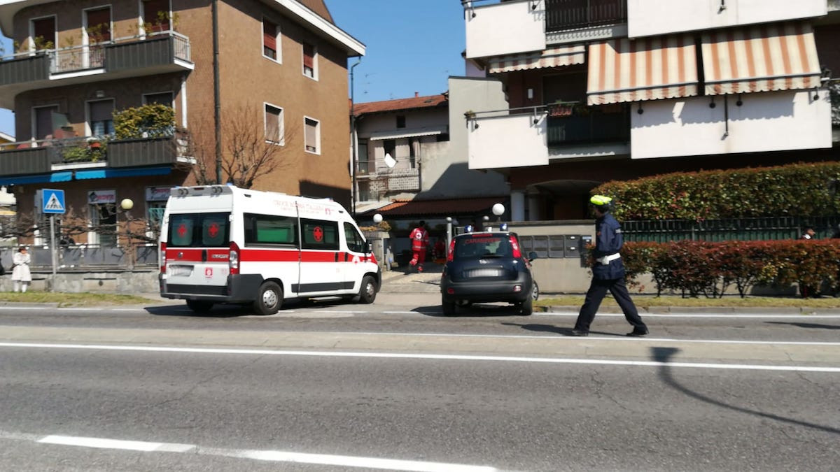 DRAMMA A MADDALONI | Cade dal balcone