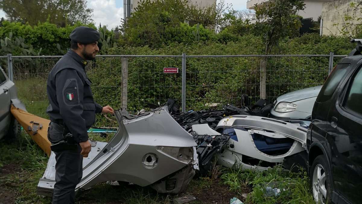 GDF BLITZ AUTOCARROZZERIA | 100 tonnellate rifiuti pericolosi