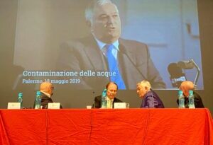 INTERVISTA  ESCLUSIVA A VINCENZO D’ANNA, OGGI LA FIGURA POLITICA PIU’ RAPPRESENTATIVA IN TERRA DI LAVORO – Ex parlamentare (è stato prima deputato, poi senatore) ed attuale presidente dell’Ordine nazionale dei Biologi.   