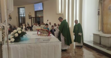 Caserta/Parrocchia N.S. di Lourdes, Don Antonello Giannotti celebra 29 anni di sacerdozio