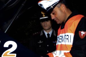 CASAL DI PRINCIPE (CE). UBRIACO A BORDO DI UN CICLOMOTORE RUBATO FORZA IL POSTO DI CONTROLLO. TRENTENNE ARRESTATO DAI CARABINIERI.