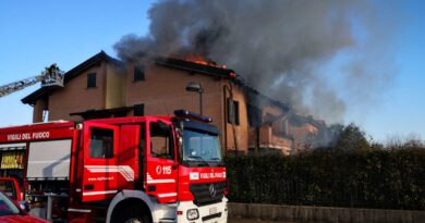 Casa prende fuoco. Capodanno col botto a S. Maria Capua Vetere