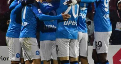 Salernitana – Napoli 0 a 2 e la capolista se ne va