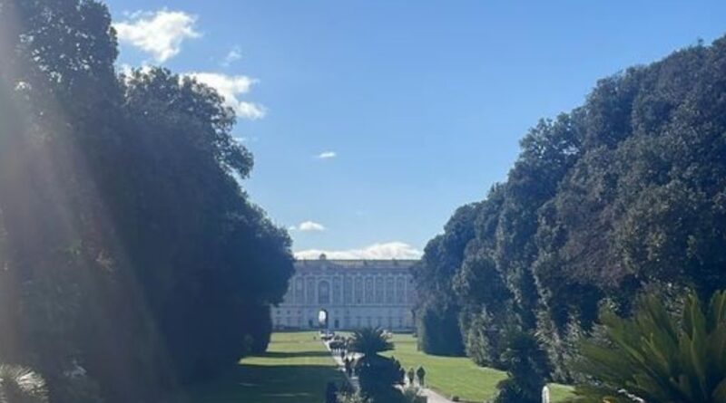 Caserta.Strade vuote in una città dove la Reggia risulta essere il quinto monumento più’ visitato d’ Italia