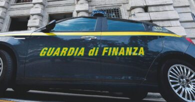 AL TRIBUNALE DI LATINA IL MARCIO E’ ANTICO IN PASSATO  ARRESTATI UFFICIALI GIUDIZIARI,  GIUDICI E CANCELLIERI DELLA FALLIMENTARE-  OGGI UN ALTRO GIUDICE