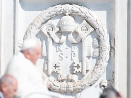 Papa all’udienza: “I monaci e le monache sono la vera riserva della Chiesa”