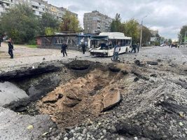 Attacco su Kiev nel giorno dell’Holodomor. “Esplosioni per tutta la notte e non è un caso”