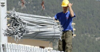 Abusi edilizi al borgo di San Leucio, lavori sospesi.