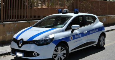 MOVIDA: SANZIONATI DUE LOCALI PER VIOLAZIONE DEL REGOLAMENTO DI POLIZIA URBANA SULLA DIFFUSIONE DI MUSICA. RITROVATA UN’AUTO RUBATA IN ZONA PETRARELLE