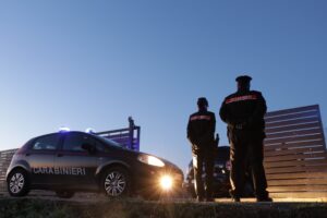 SGOMINATA DAI CARABINIERI UNA BANDA DI TRAFFICANTI DI MORTE ARRESTATI I COMPONENTI CHE AGIVANO TRA MONDRAGONE E CELLOLE