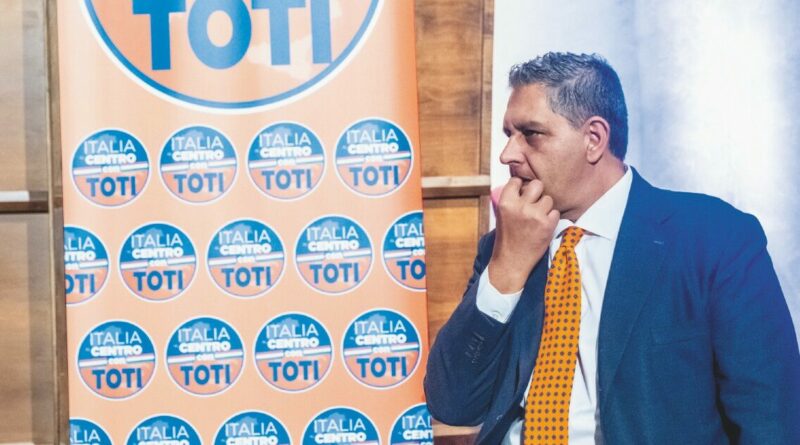 Toti, dai pm una nuova accusa: finanziamento illecito al partito L’INCHIESTA – La difesa. “C’è la totale tracciabilità dei soldi in entrata e in uscita” Oggi davanti ai pm si avvarrà della facoltà di non rispondere