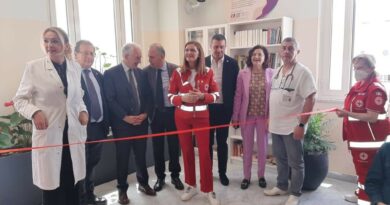 Umanizzazione e accoglienza ai malati oncologici: l’Azienda Ospedaliera di Caserta inaugura una biblioteca solidale in collaborazione con la Croce Rossa Italiana