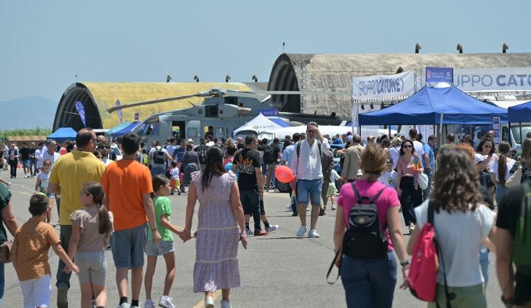 40000 VISITATORI “INVADONO” IL 9° STORMO DI GRAZZANISE NELLE DUE GIORNATE DI OPEN DAY DEL 15 E 16 GIUGNO