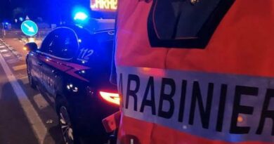 GIOVANI PUSHER IN TRASFERTA SORPRESI IN AUTO CON LA DROGA. I CARABINIERI ARRESTANO UN MINORE E DEUNCIANO UN 21ENNE