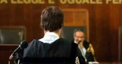 ASSOLTO PER INSUFFICIENZA DI PROVE: SVOLTA NEL PROCESSO PER VIOLENZA DOMESTICA