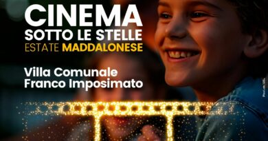 Cinema sotto le stelle. Nella villa comunale il cinema parte all’aperto