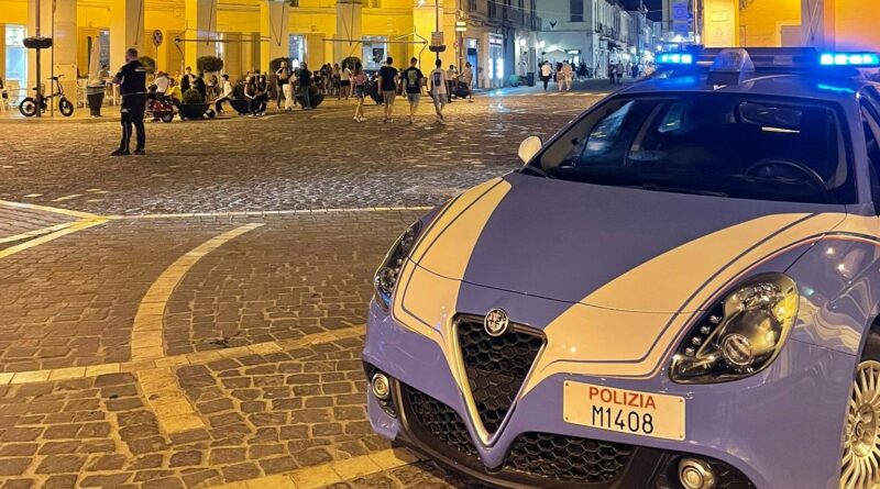 Questura di Caserta: rissa nei giardini della Reggia durante la “movida”, emessi 3 “daspo urbani” del Questore