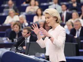 The EU reconfirms von der Leyen. Sovereigntists marginalised