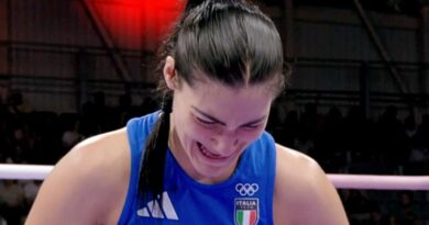 Angela Carini, sponsorizza la Webuild insieme ad altre campionesse azzurre.