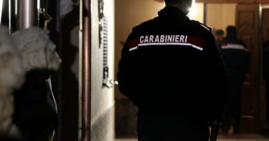 ARRESTATO A SANTA MARIA CAPUA VETERE PER VIOLENZA DOMESTICA