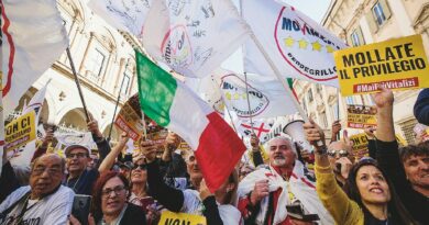 M5S, la terza via sul totem mandati: deroghe per i big