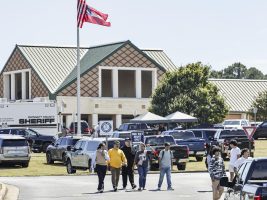 Stati Uniti: sparatoria alla scuola superiore Apalachee di Winder. Arcivescovo Atlanta: “Non possono aspettare misure per prevenzione violenza armata”