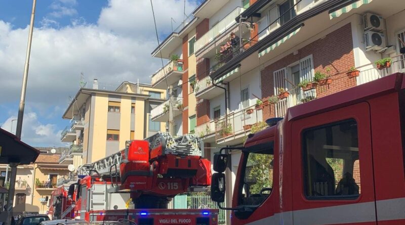 Caserta. Appartamento in fiamme in via G. D’annunzio. Pronto intervento dei Vigili del Fuoco