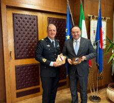 l Presidente del Consiglio regionale della Campania Gennaro Oliviero incontra il Generale di Brigata Aerea Luigi Casali