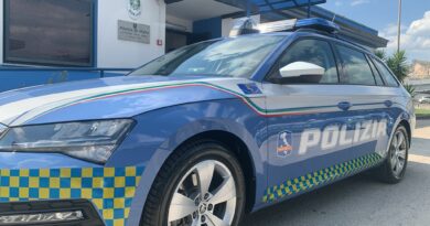 Rapina al casellante, arrestato in autostrada dalla Polizia di Stato