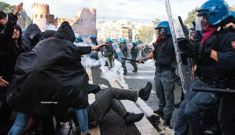 Roma Blindata : corteo in favore della Palestina, slogan contro Meloni e Israele