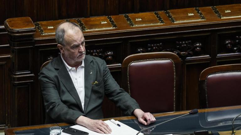 Roberto Calderoli, ministro per gli Affari Regionali e le Autonomie, durante la discussione generale sul testo di legge dellÂ?autonomia differenziata delle Regioni a statuto ordinario, Camera dei deputati, Roma, 29 aprile 2024. ANSA/FABIO FRUSTACI